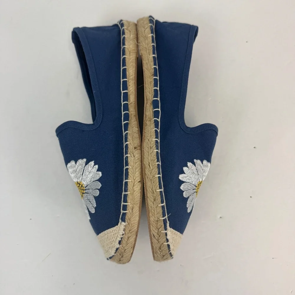 Coldwater Creek Walk With Me Navy Blue Daisy Embroidered Espadrille Flats Sz 7.5